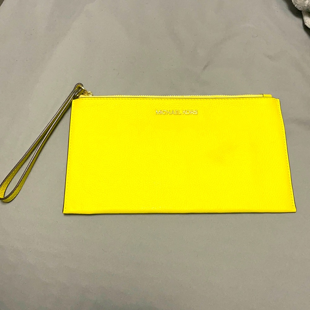 Michael Kors Wristlet